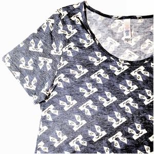 LuLaRoe Wolf Animal Print Classic Tee